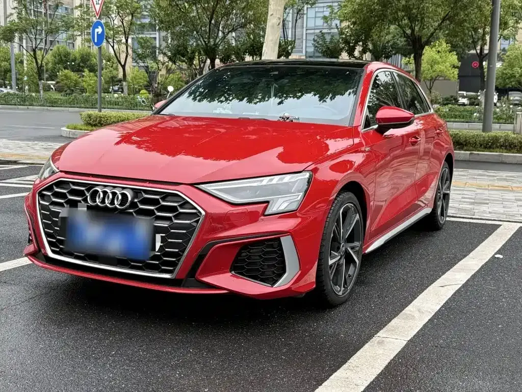 Audi A3 — фото 1