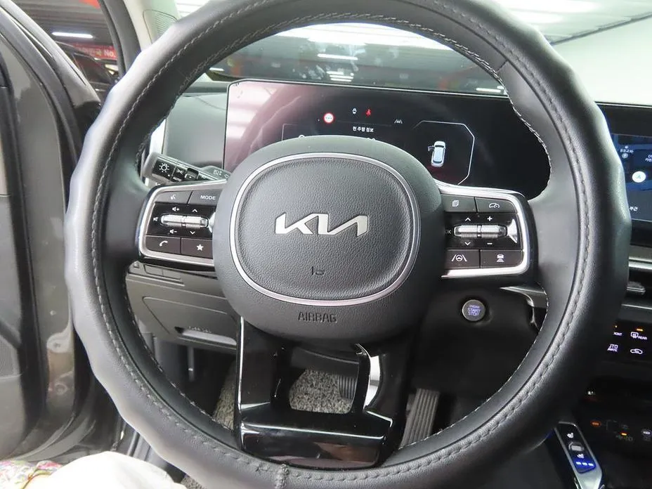 Kia Sorento — фото 7