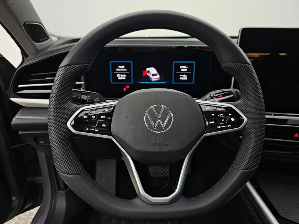 Volkswagen Passat — фото 4