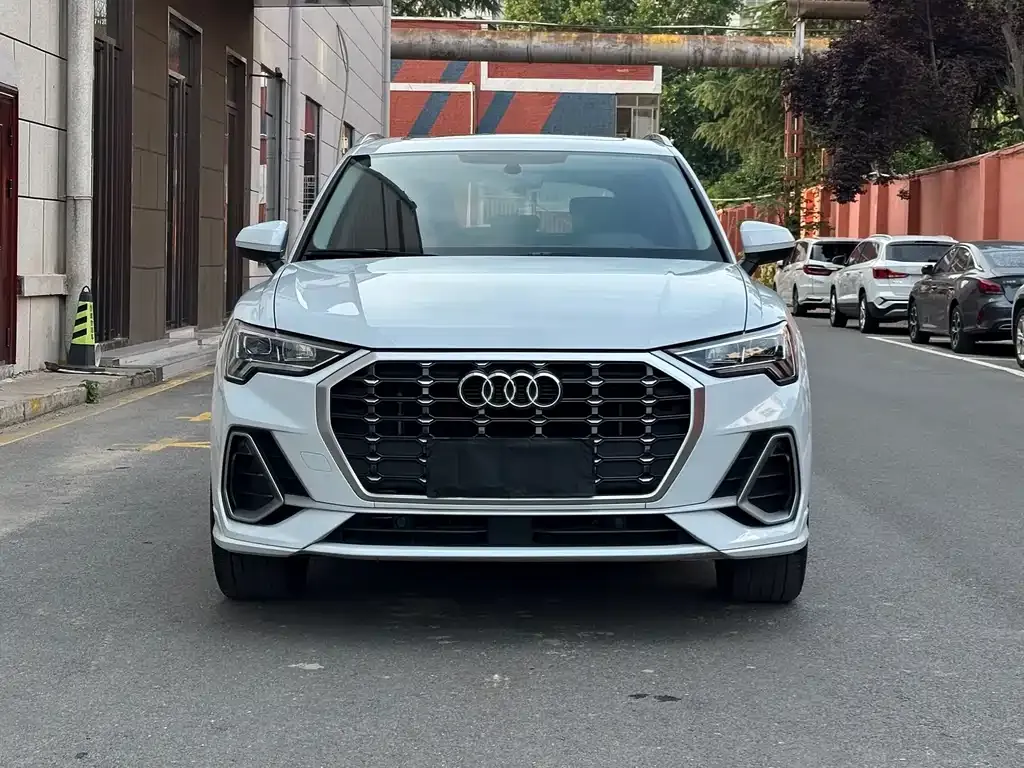 Audi Q3 — фото 9