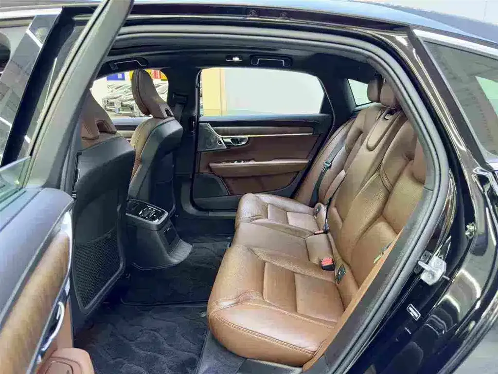Volvo S90 PHEV 2021 из CN, фото 5
