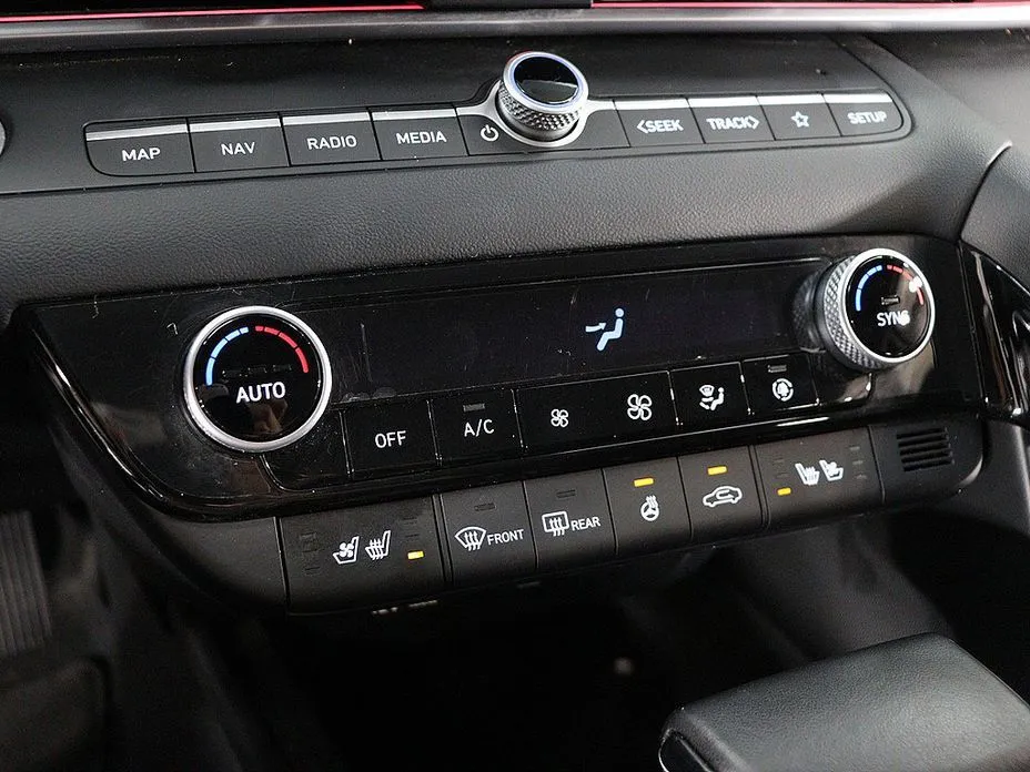 Hyundai AVANTE — фото 10
