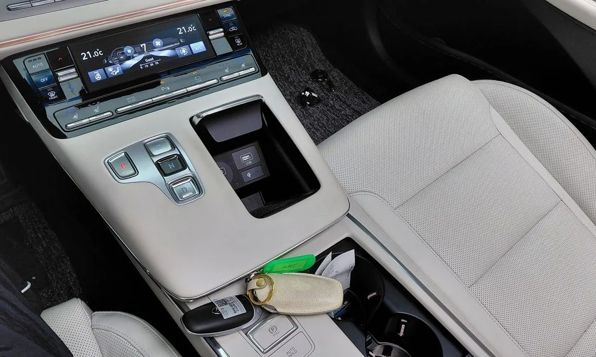 Hyundai Grandeur — фото 10