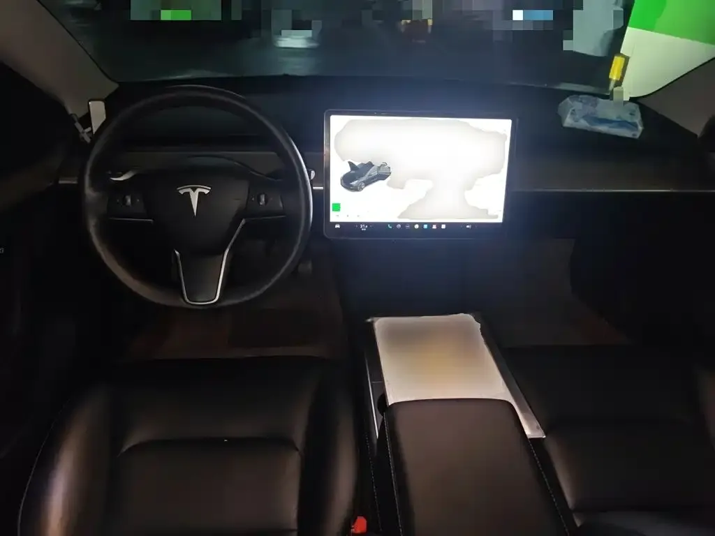 Tesla Model 3 — фото 3