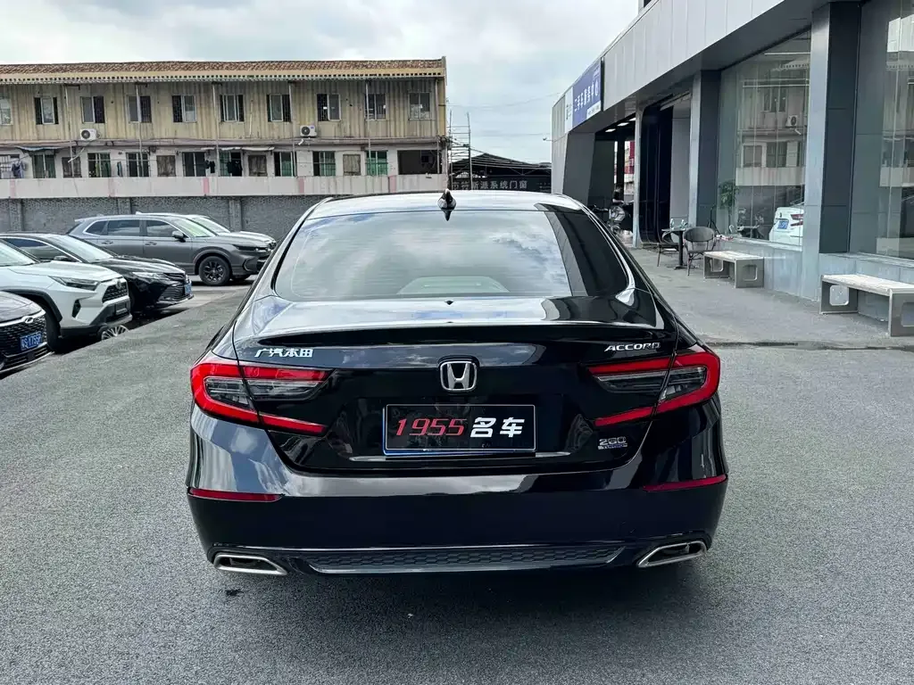 Honda Accord — фото 5