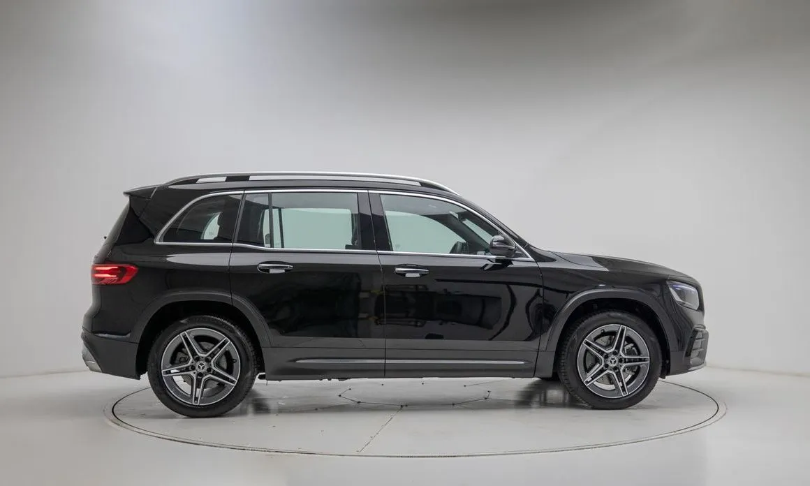 Mercedes-Benz GLB-Class — фото 10