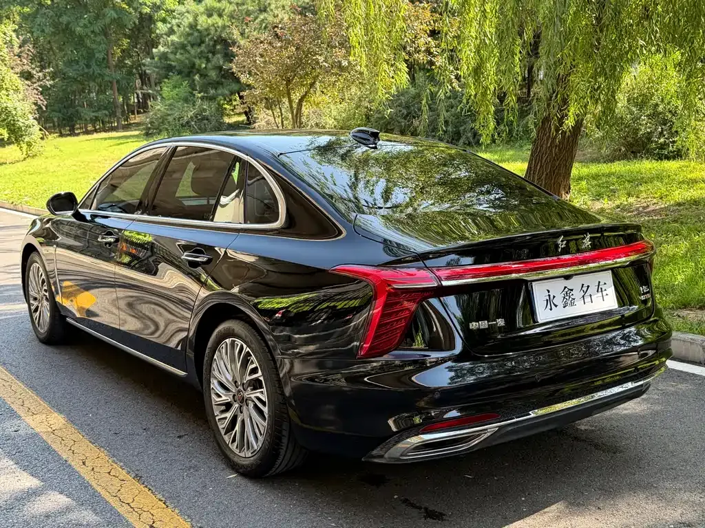 Hongqi H5 — фото 9