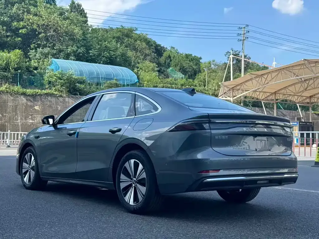 Geely 银河A7 EM — фото 10