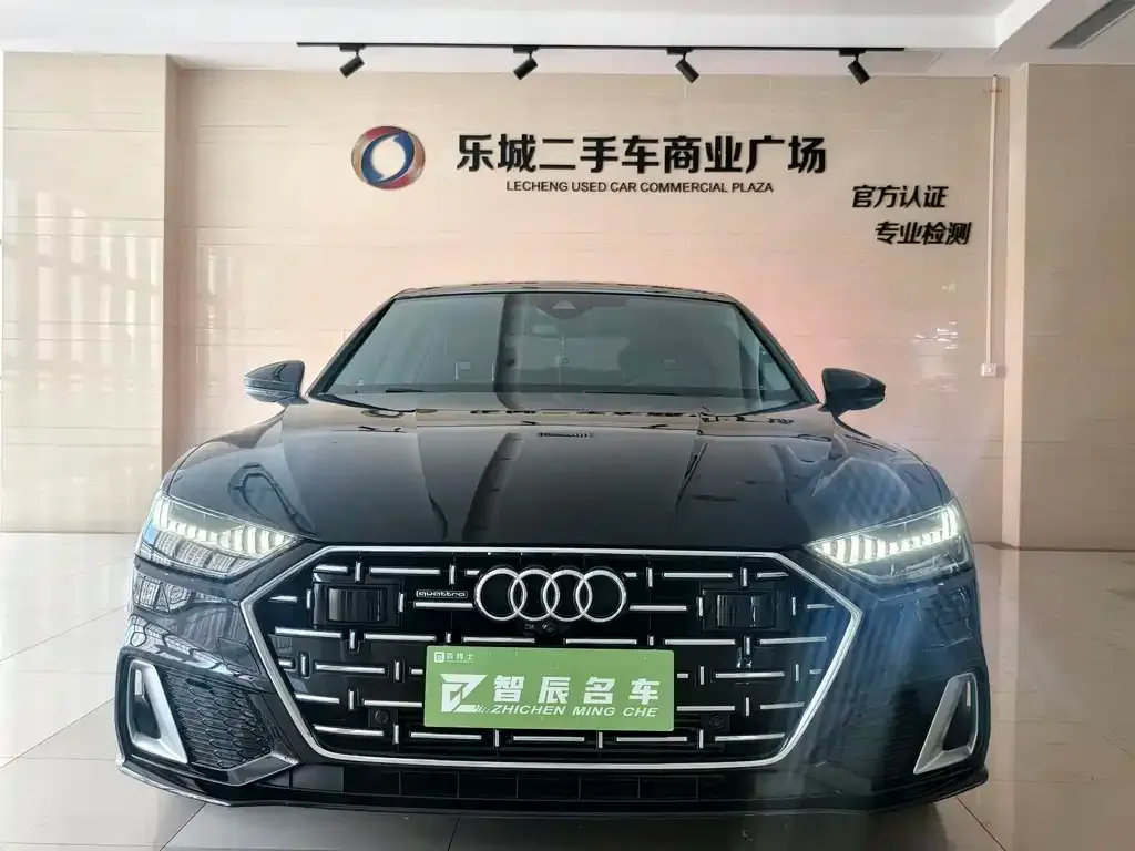 Audi A7L — фото 8