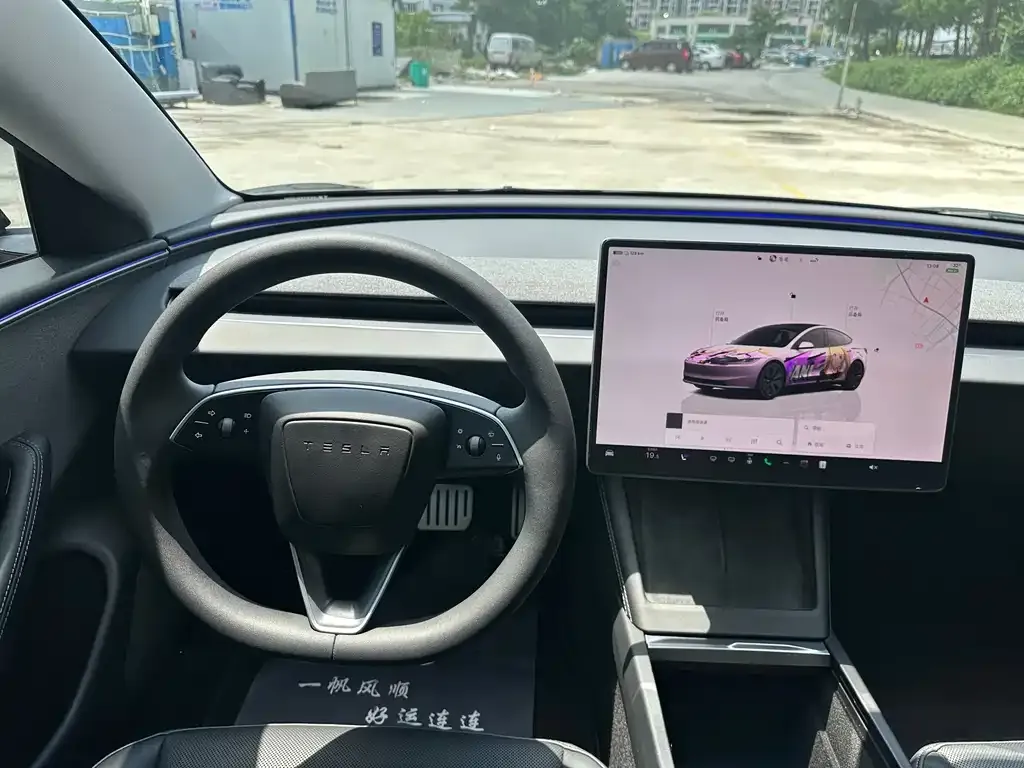 Tesla Model 3 — фото 9