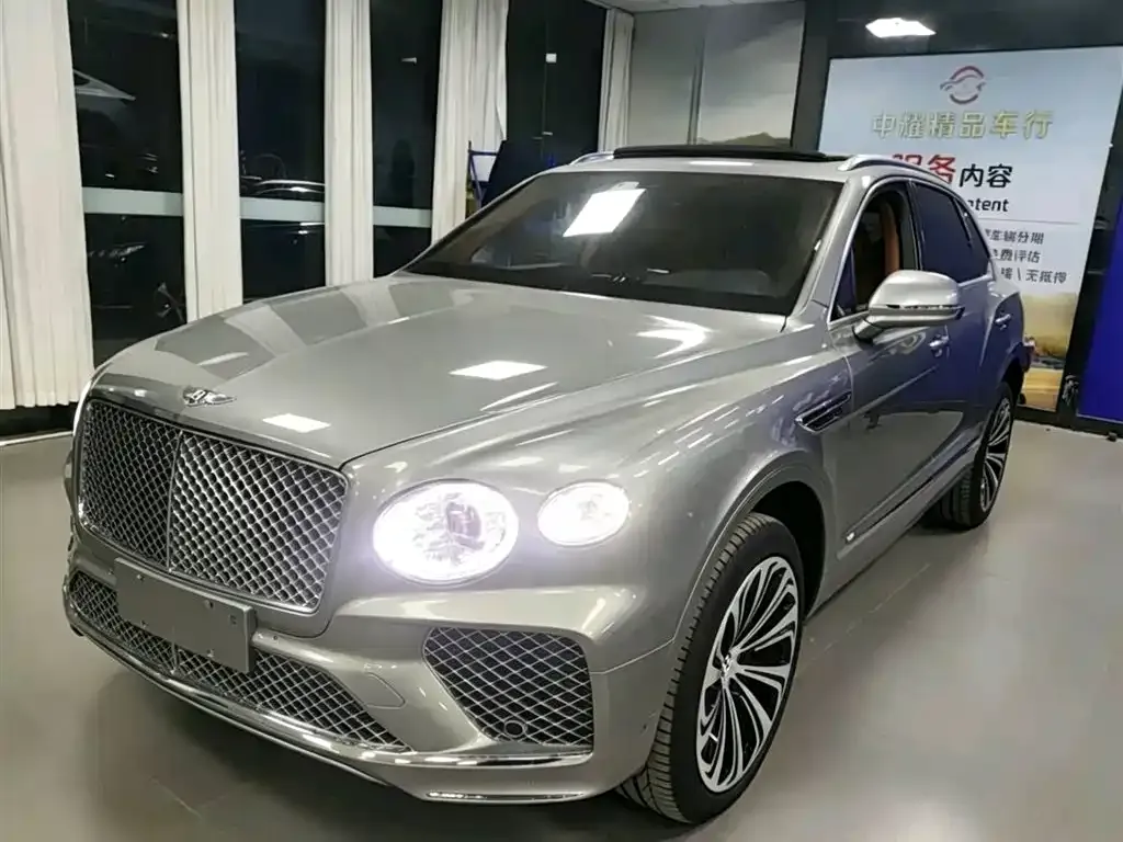 Bentley Bentayga — фото 1