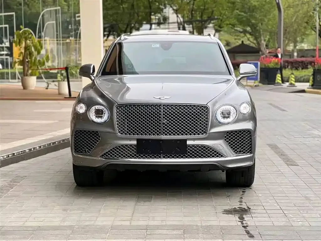 Bentley Bentayga — фото 3