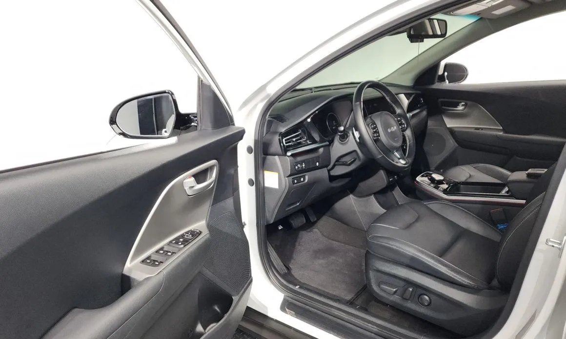 Kia Niro — фото 10