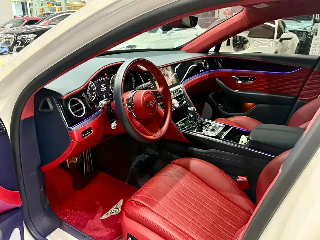 Bentley Flying Spur — фото 4