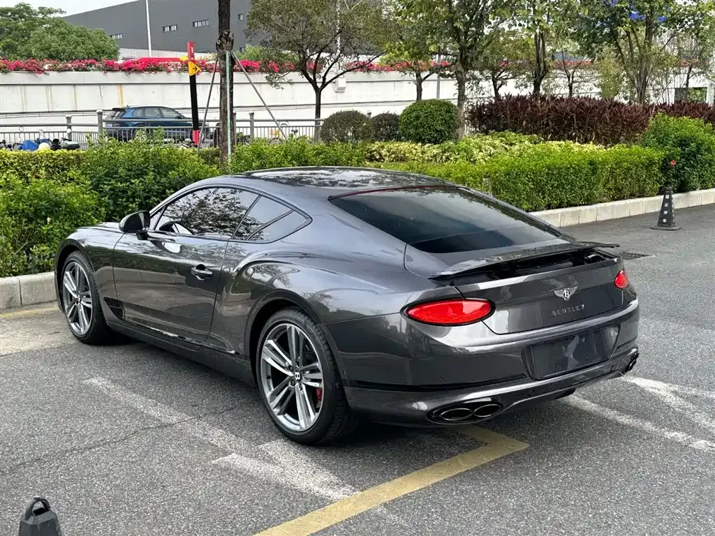 Bentley Continental — фото 9