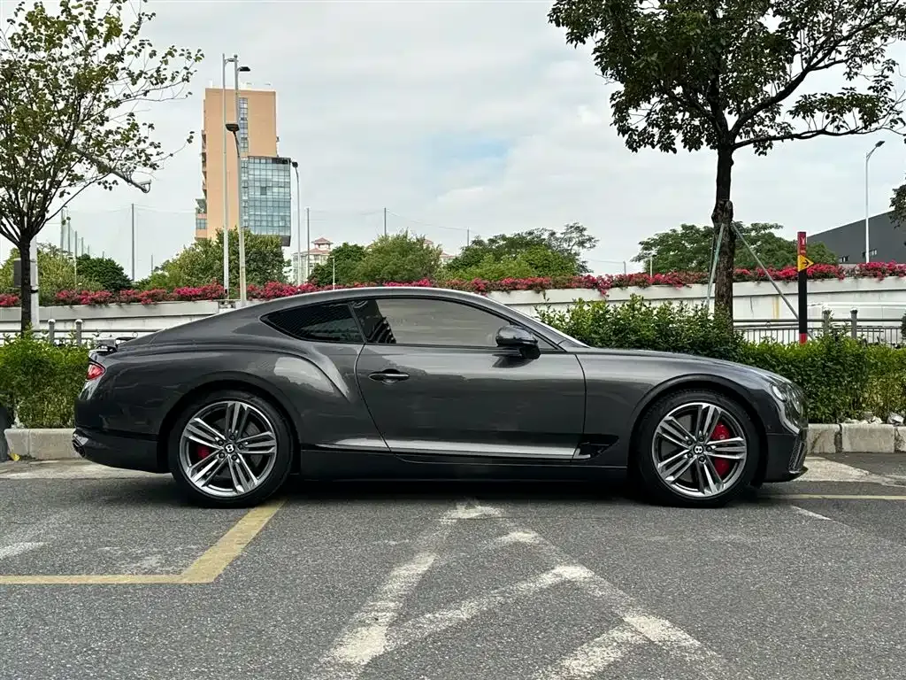 Bentley Continental — фото 7