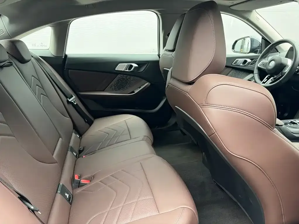 BMW 2 Series 2025 из CN, фото 5