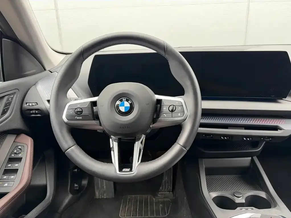 BMW 2 Series 2025 из CN, фото 3