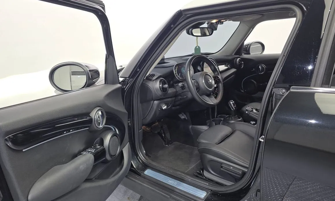 Mini Cooper 2023 из KR, фото 8