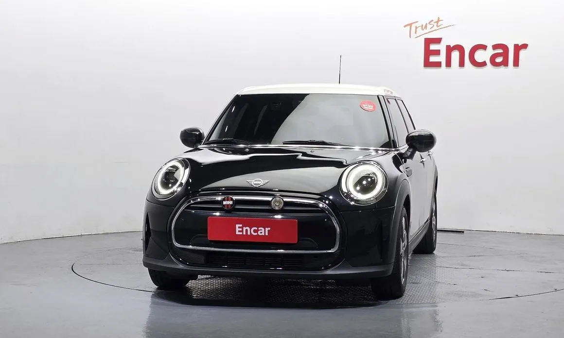 Mini Cooper 2023 из KR, фото 2
