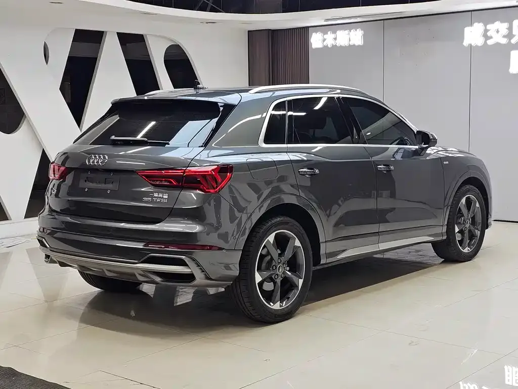 Audi Q3 — фото 3