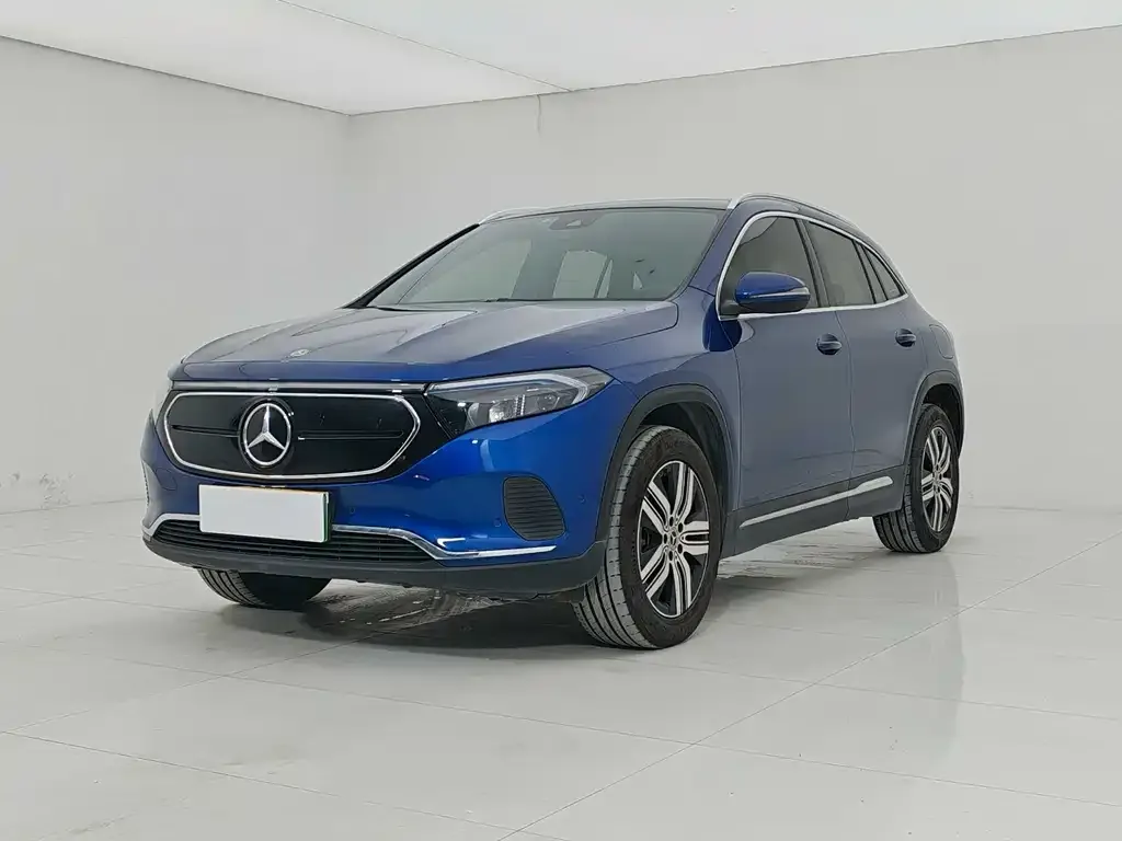 Mercedes-Benz EQA — фото 1
