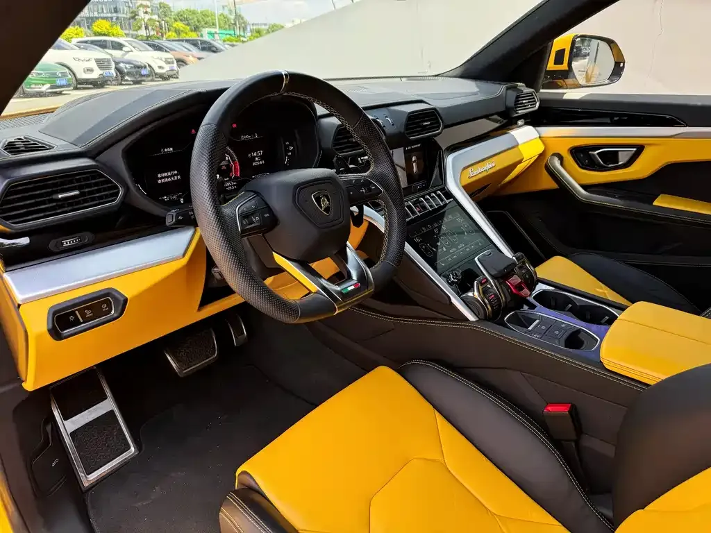 Lamborghini Urus — фото 4