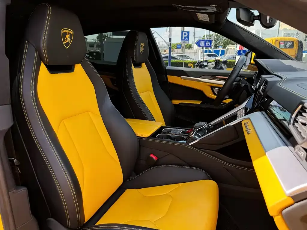 Lamborghini Urus — фото 7