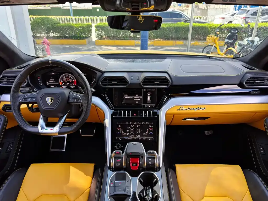 Lamborghini Urus — фото 2