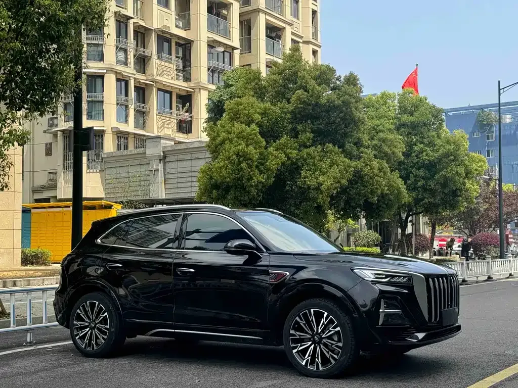 Hongqi HS5 — фото 8