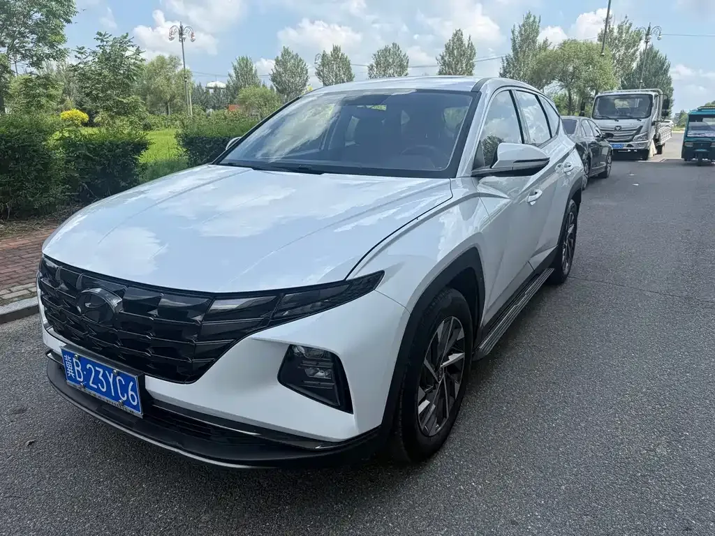 Hyundai Tucson — фото 1