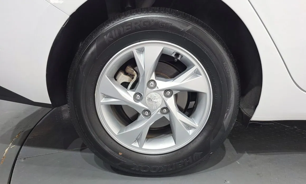 Hyundai AVANTE — фото 10