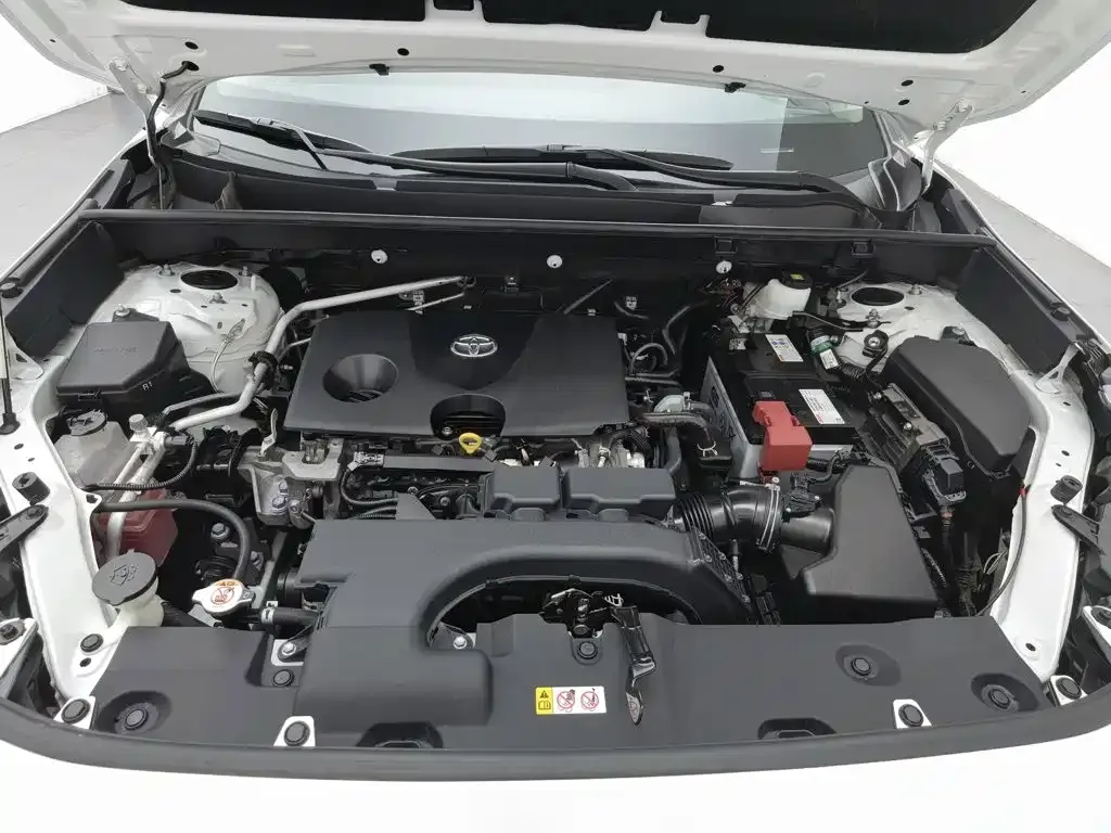 Toyota RAV4 — фото 6
