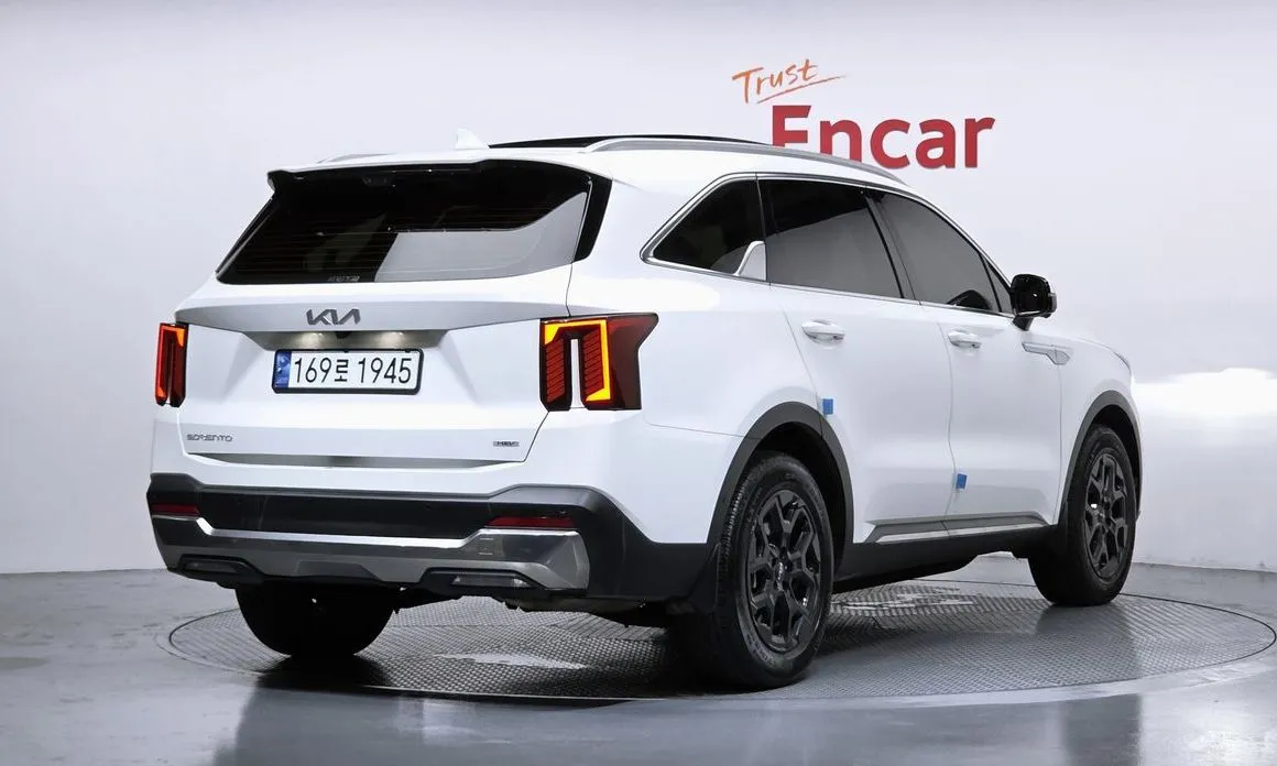 Kia Sorento — фото 9