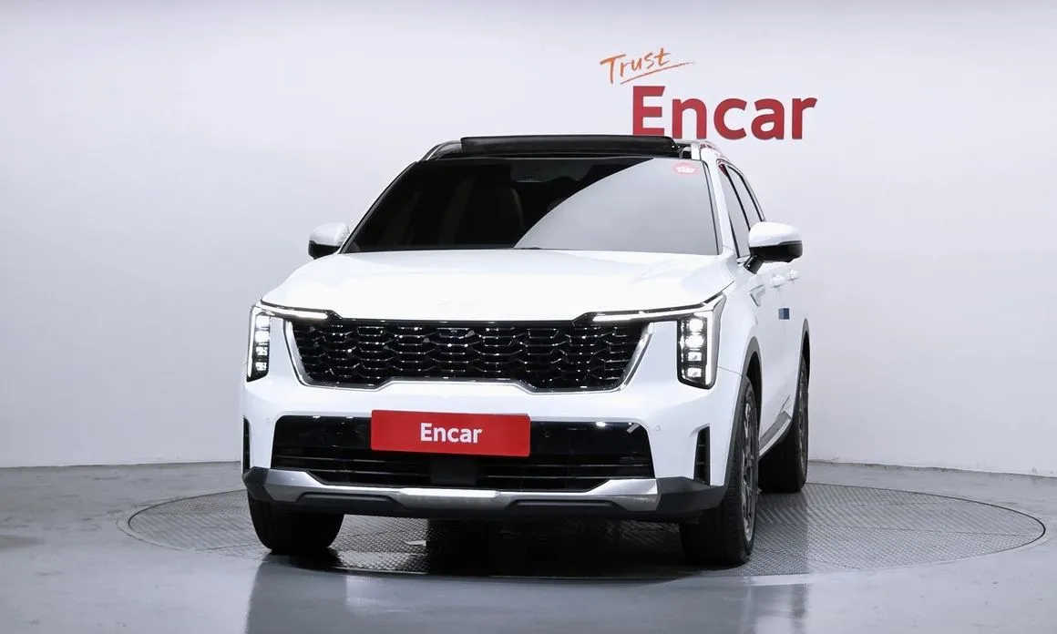 Kia Sorento — фото 8