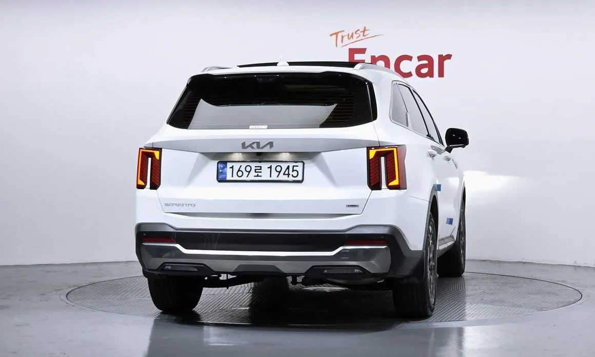 Kia Sorento — фото 6