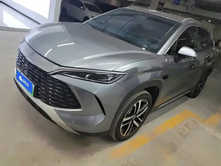 BYD L DM-i — фото 1