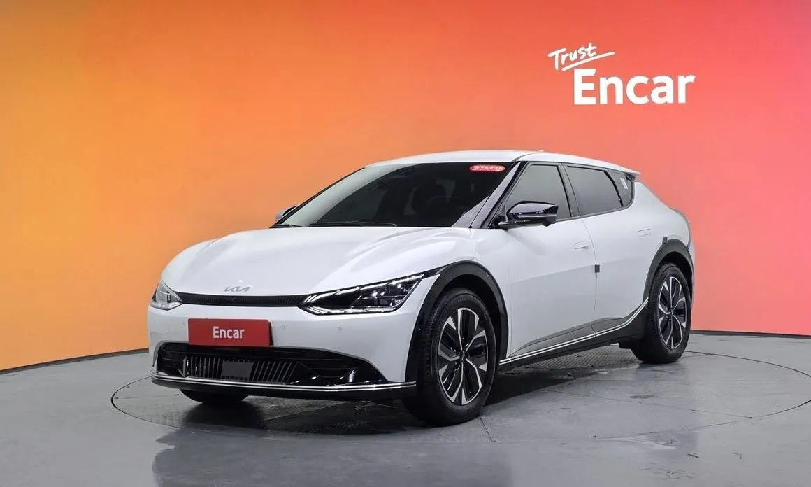 Kia EV6 — фото 1
