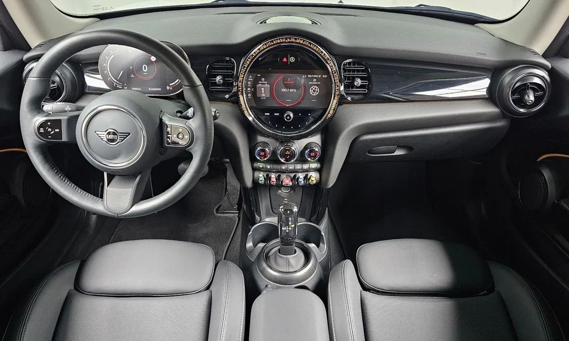 Mini Cooper 2024 из KR, фото 3