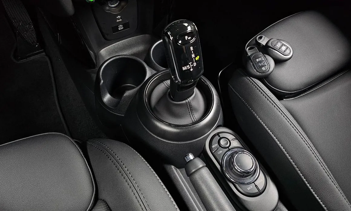 Mini Cooper 2024 из KR, фото 10