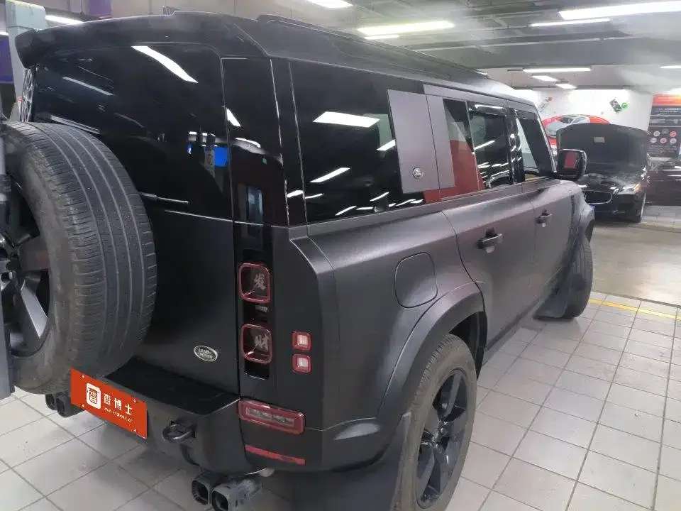 Land Rover Defender — фото 5