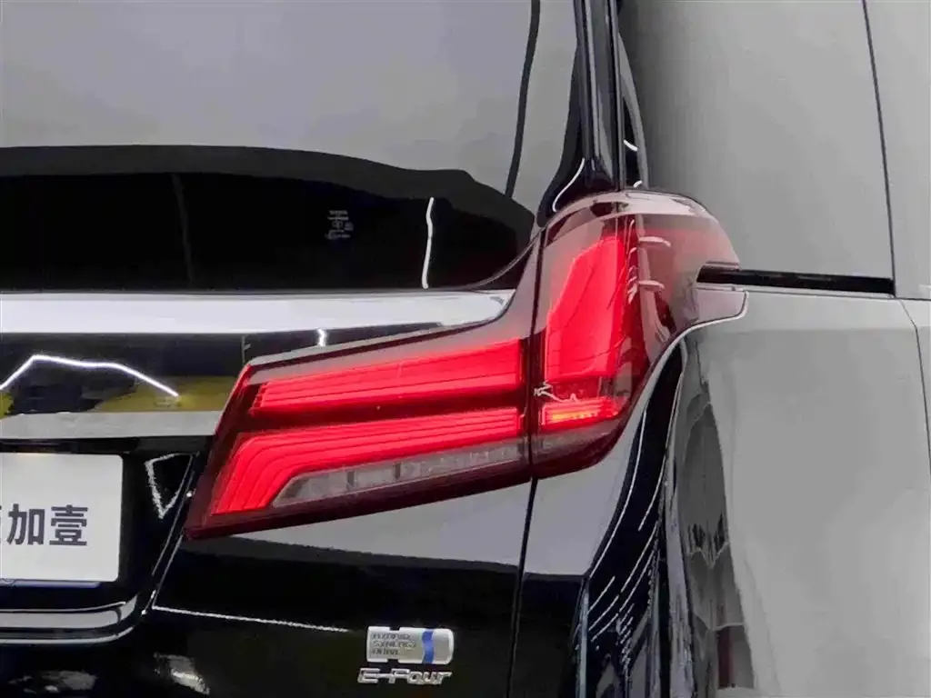 Toyota Vellfire 2022 из CN, фото 4