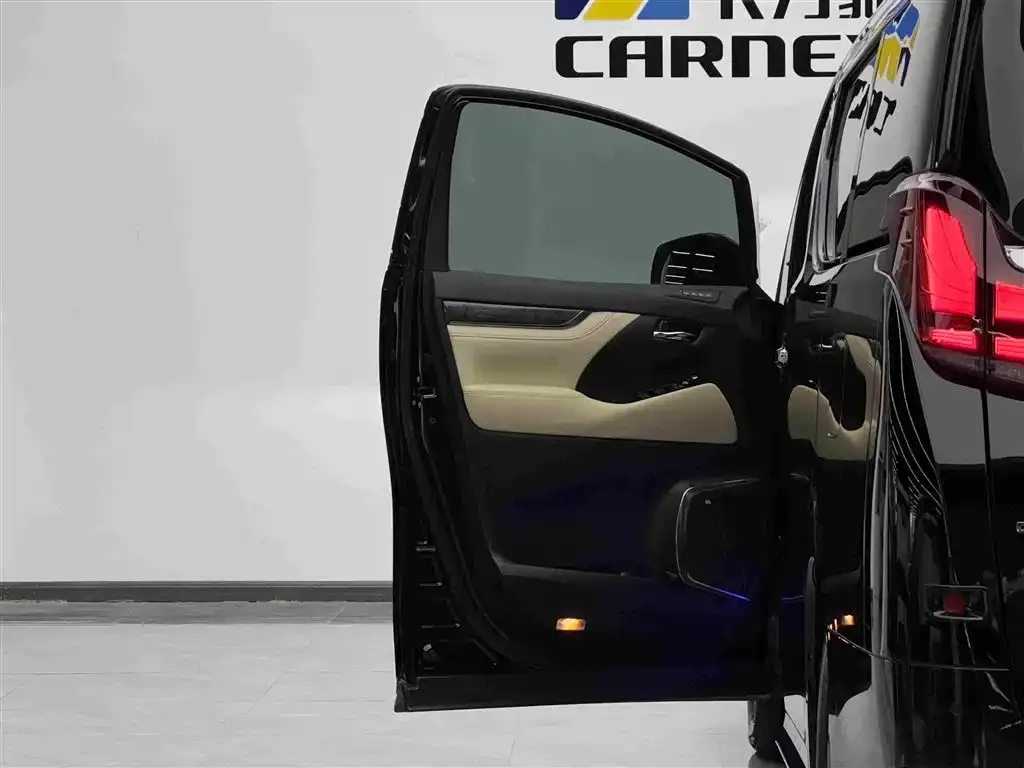 Toyota Vellfire 2022 из CN, фото 2