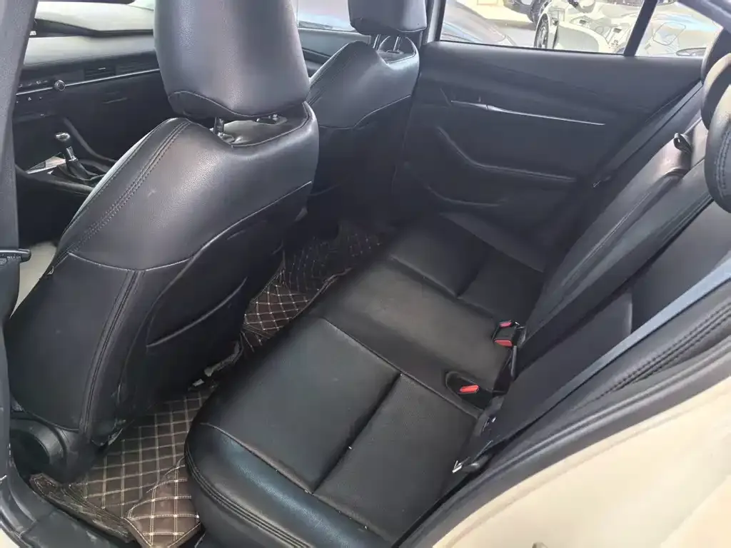 Mazda 3 Axela 2021 из CN, фото 9