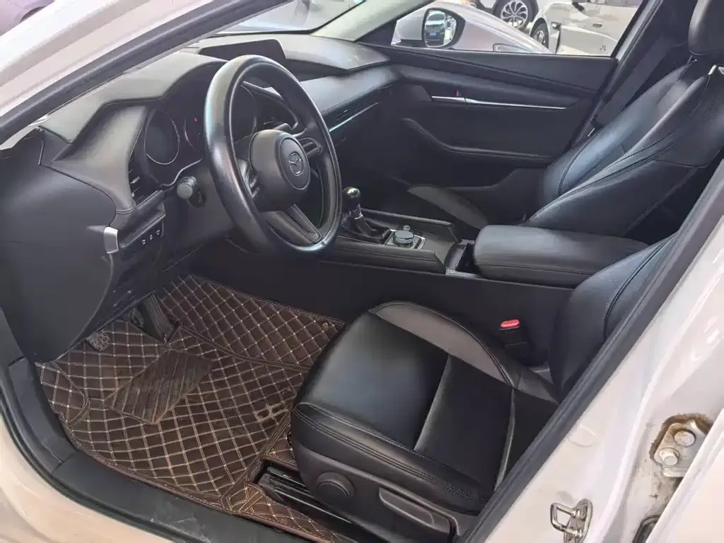 Mazda 3 Axela 2021 из CN, фото 8