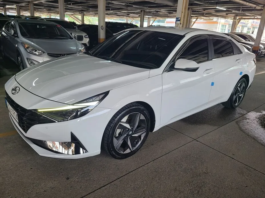 Hyundai AVANTE — фото 3