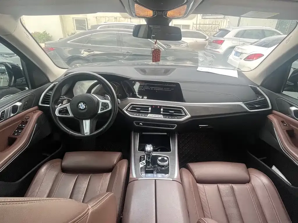 BMW X5 (Import) — фото 7