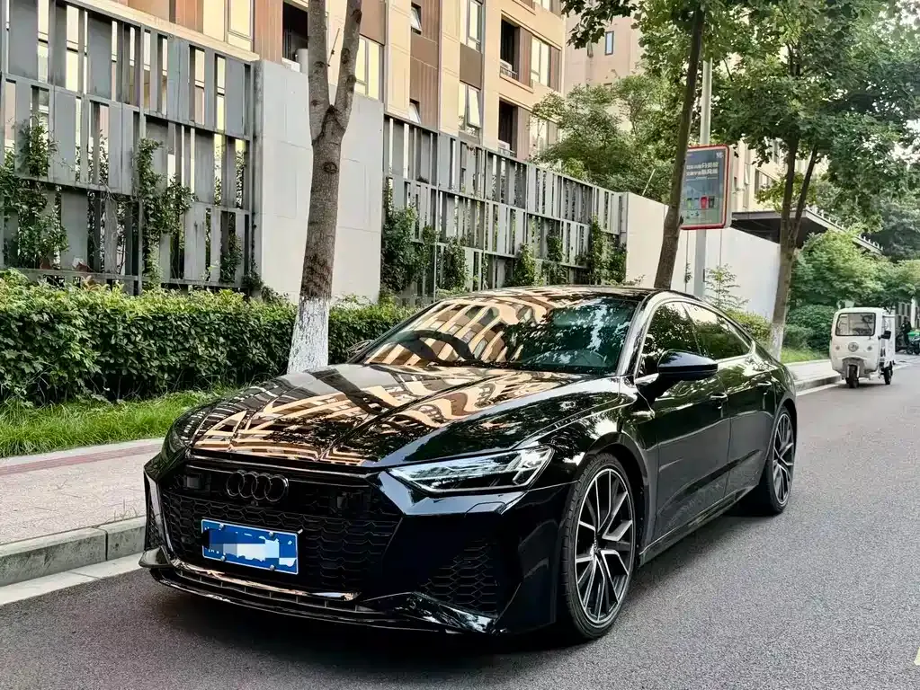 Audi A7 — фото 1