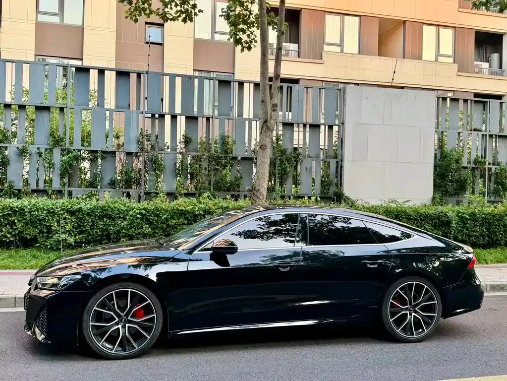 Audi A7 — фото 8