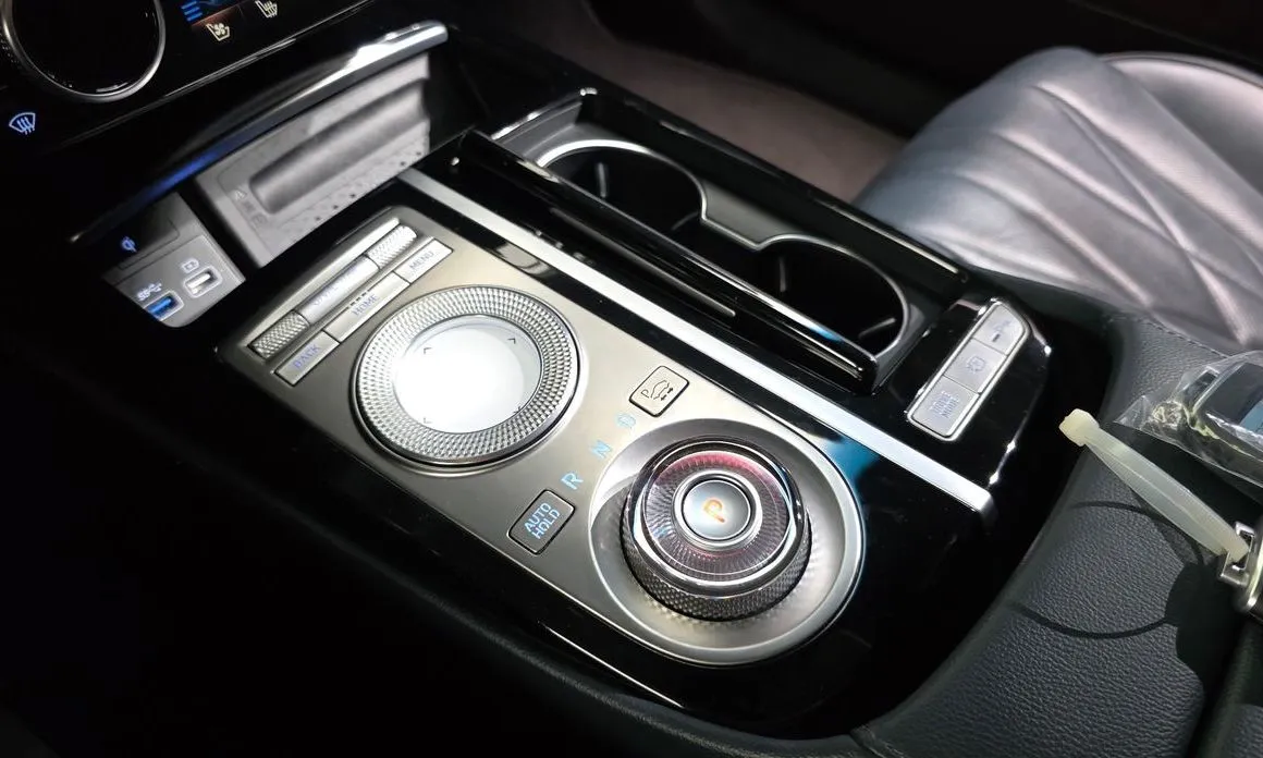 Genesis G80 — фото 10